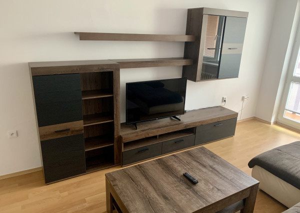 Vianema ponúka na predaj 2 izbový byt na Nobelovej ulici