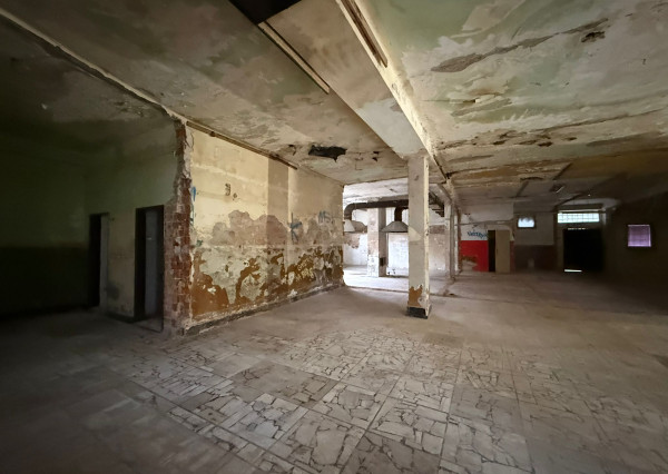 NA PREDAJ! Budova v Trebišove pripravená na rekonštrukciu