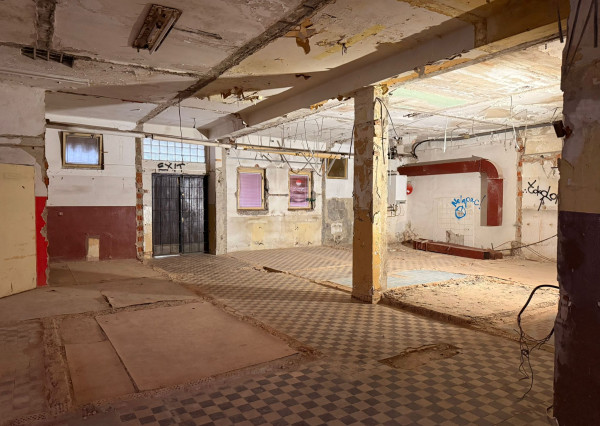 NA PREDAJ! Budova v Trebišove pripravená na rekonštrukciu