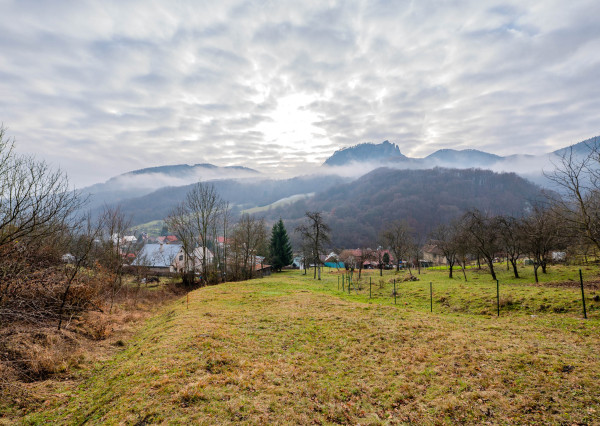 IBA U NÁS! Vidiecky dom pod lesom s výhľadmi - Červený Kameň