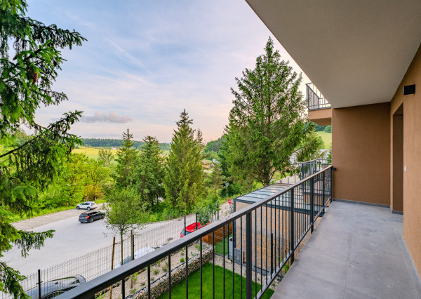 IBA U NÁS! Novostavba 3i bytu v krásnom prostredí, 84m2, PB