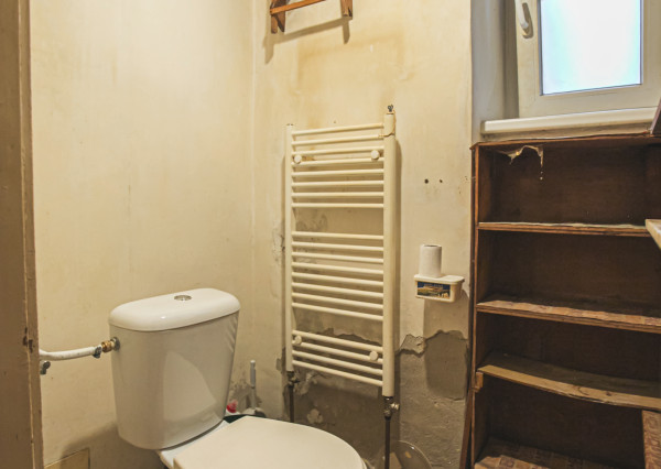 IBA U NÁS! Staromestský 2 izbový byt v pôvodnom stave, 83 m²