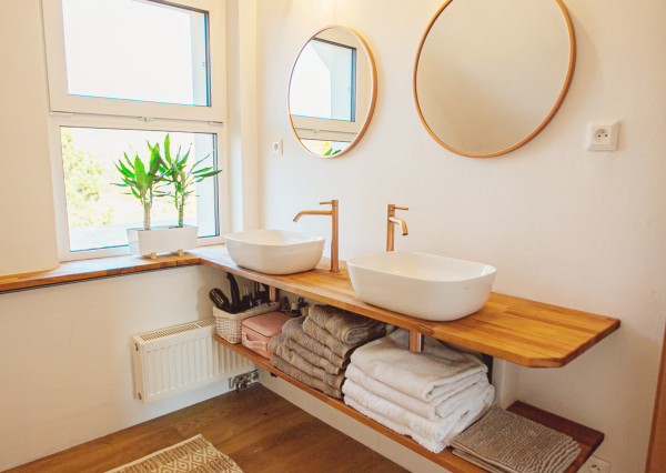 IBA U NÁS!! Zrekonštruovaný rodinný dom v Ivanke pri Dunaji