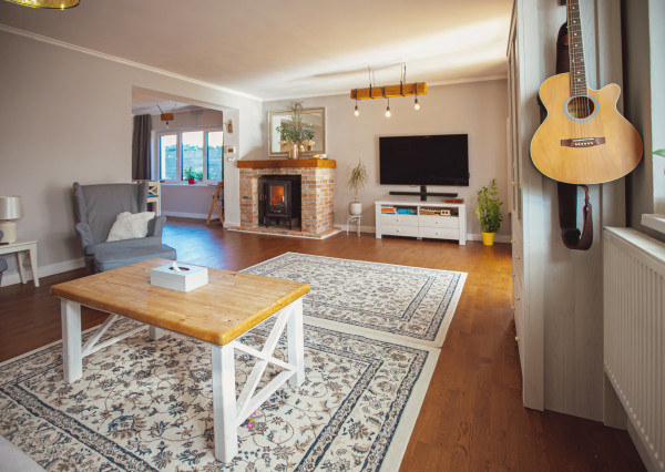 IBA U NÁS!! Zrekonštruovaný rodinný dom v Ivanke pri Dunaji