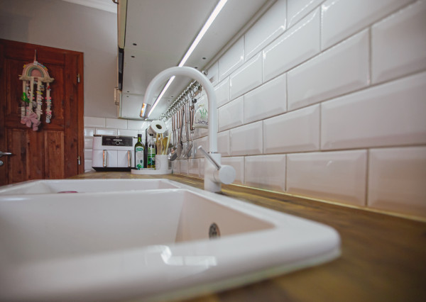 IBA U NÁS!! Zrekonštruovaný rodinný dom v Ivanke pri Dunaji