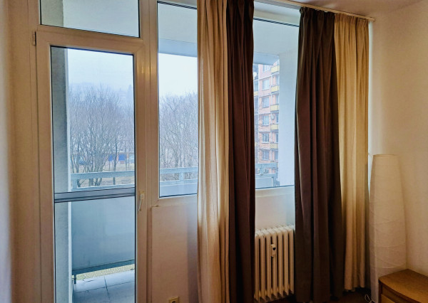 NA PRENÁJOM! zrekonštruovaný 2-izbový byt pri parku