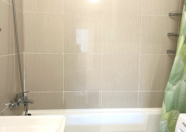 NA PREDAJ!Slnečný 3izbový byt v Ružinove, po rekonš.74m2, BA