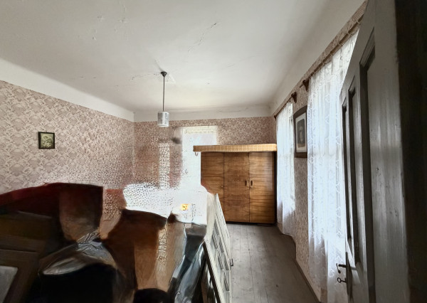 NA PREDAJ! Dom s výhľadmi na Strážovské vrchy-Košecké Rovné