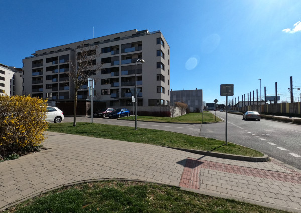 IBA U NÁS! 1-izbový byt na prenájom, Malokrasňanská, BA Rača