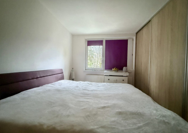 NA PREDAJ! 3 izbový byt v pôvodnom stave - Karola Adlera