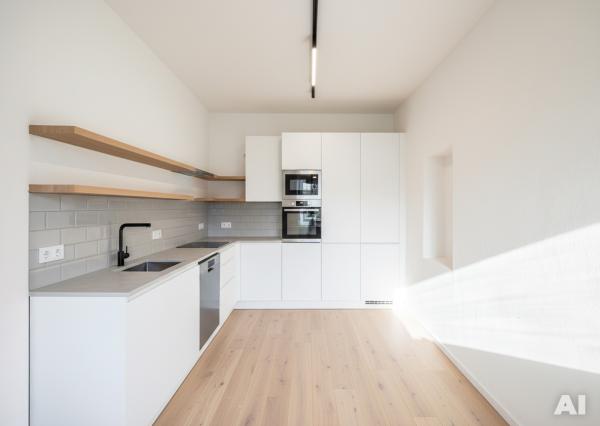 IBA U NÁS na predaj  dom s veľkým pozemkom - Vranie, 2862 m2