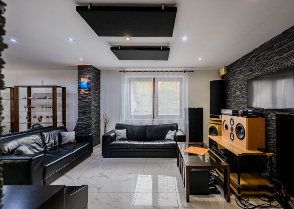 IBA U NÁS! Na predaj 6i rodinný dom v Čadci, 473m2