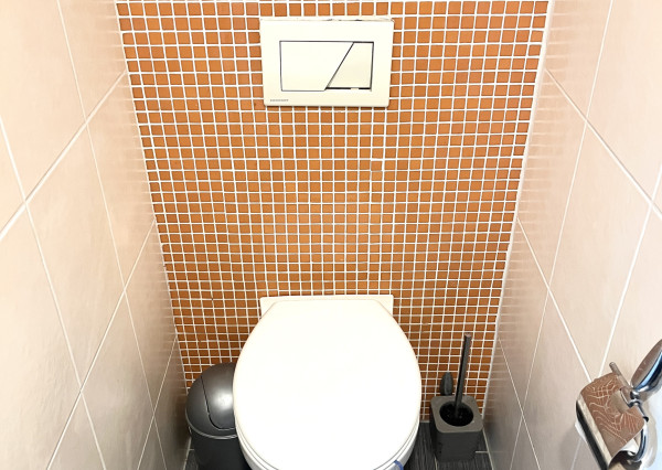 NA PREDAJ! Útulný 4i Rodinný dom s garážou Bošany centrum