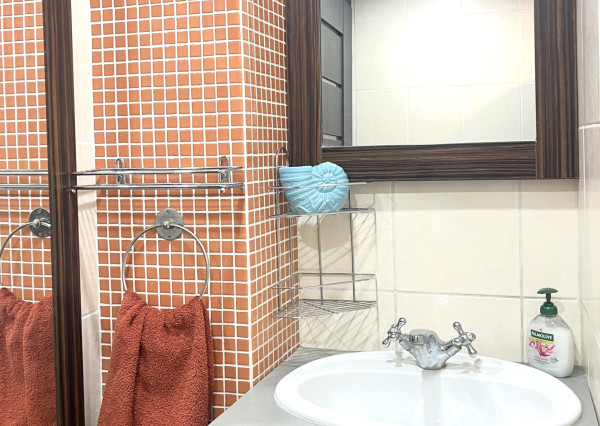 NA PREDAJ! Útulný 4i Rodinný dom s garážou Bošany centrum