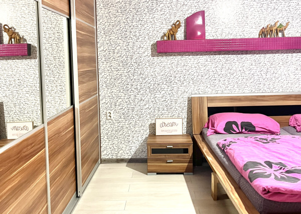 NA PREDAJ! Útulný 4i Rodinný dom s garážou Bošany centrum