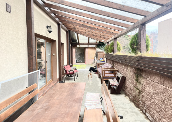 NA PREDAJ! Útulný 4i Rodinný dom s garážou Bošany centrum