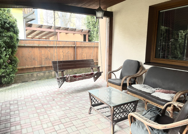 NA PREDAJ! Útulný 4i Rodinný dom s garážou Bošany centrum