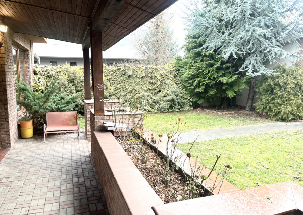 NA PREDAJ! Útulný 4i Rodinný dom s garážou Bošany centrum