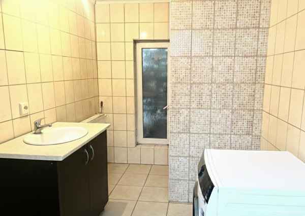 NA PREDAJ! Útulný 4i Rodinný dom s garážou Bošany centrum