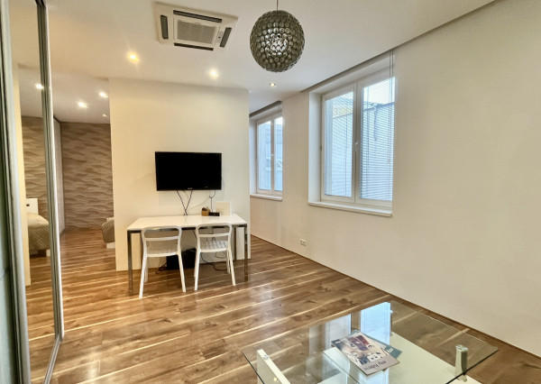 NA PRENÁJOM! 2-izbový byt, Zámocká, BA Staré mesto