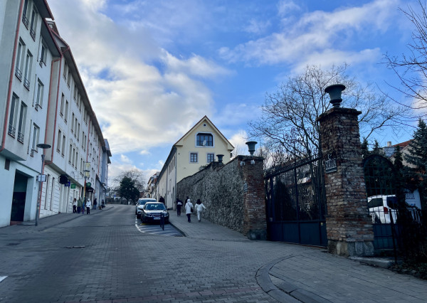 NA PRENÁJOM! 2-izbový byt, Zámocká, BA Staré mesto