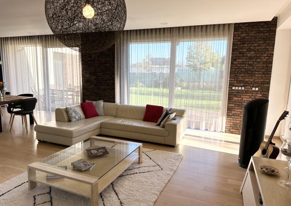 NA PREDAJ! 6-izbový dom s bazénom, Limbach