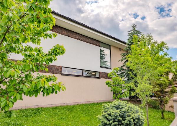 NA PREDAJ! 6-izbový dom s bazénom, Limbach