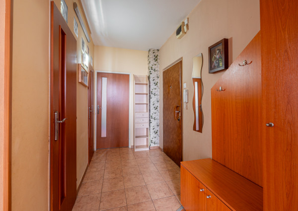 IBA U NÁS! Na predaj 3i byt v KE - Levočská, Nad Jazerom