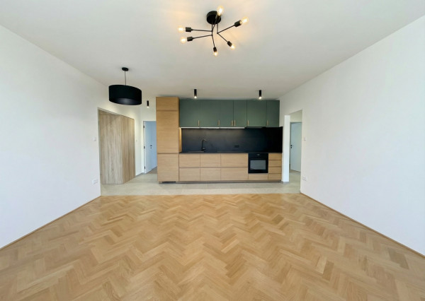 IBA U NÁS! 5-izbový byt po kompletnej rekonštrukcii