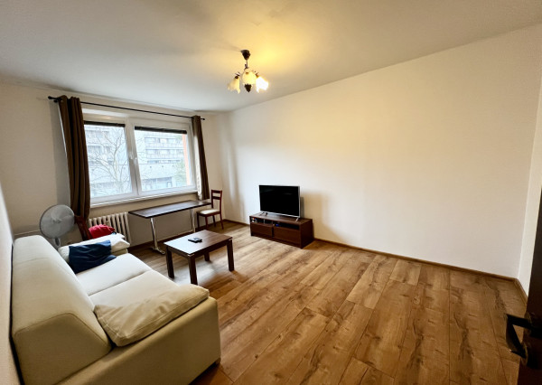 NA PREDAJ! Priestanný 2-izbový byt, Dúbravka, Nejedlého