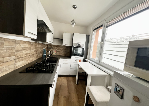 NA PREDAJ! Priestanný 2-izbový byt, Dúbravka, Nejedlého