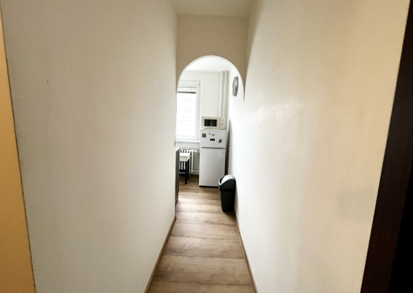 NA PREDAJ! Priestanný 2-izbový byt, Dúbravka, Nejedlého