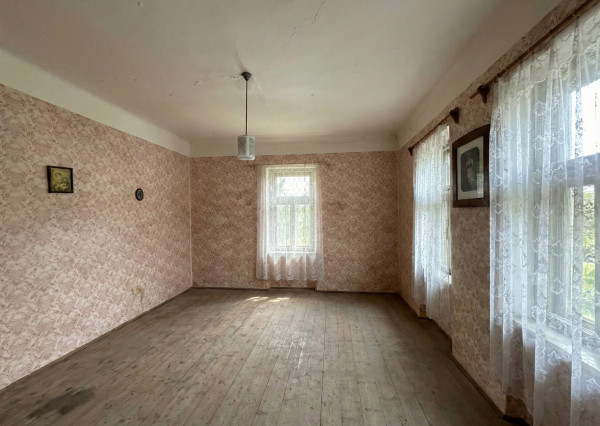 NA PREDAJ! Dom s výhľadmi na Strážovské vrchy-Košecké Rovné