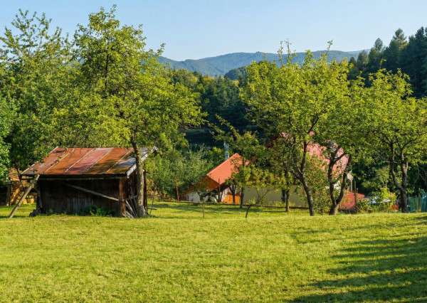 NA PREDAJ!Krásny pozemok na výstavbu Banská Štiavnica 738m2