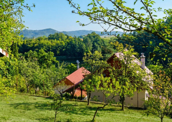 NA PREDAJ! Krásny pozemok na výstavbu Banská Štiavnica 738m2