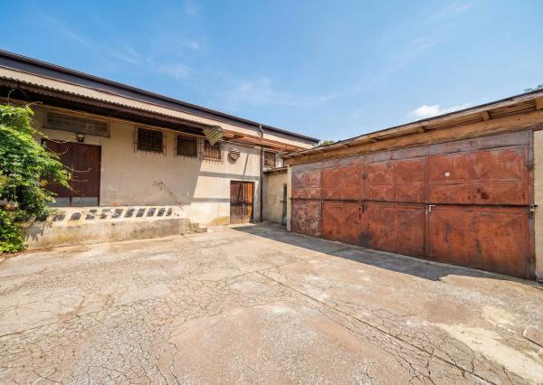 NA PREDAJ! Budova v Trebišove pripravená na rekonštrukciu