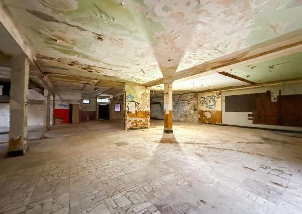 NA PREDAJ! Budova v Trebišove pripravená na rekonštrukciu