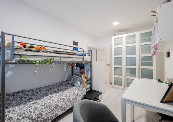 IBA U NÁS!Na predaj 4i rodinný dom + garáž, 149m2, Prievidza