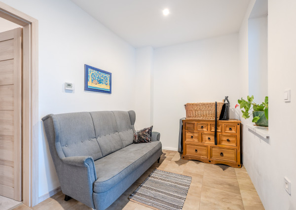 IBA U NÁS!Na predaj 4i rodinný dom + garáž, 149m2, Prievidza