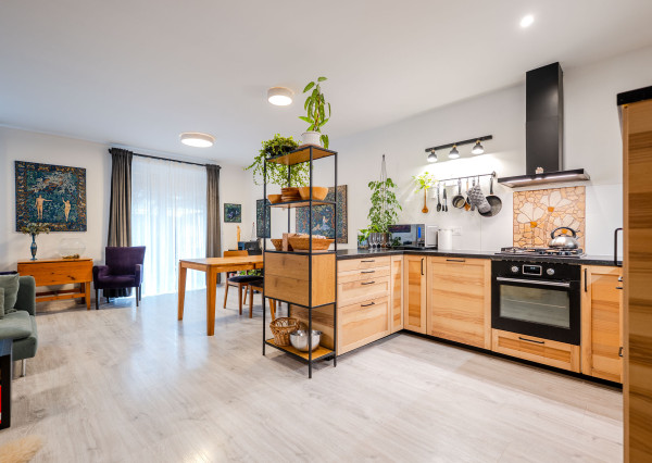 IBA U NÁS!Na predaj 4i rodinný dom + garáž, 149m2, Prievidza