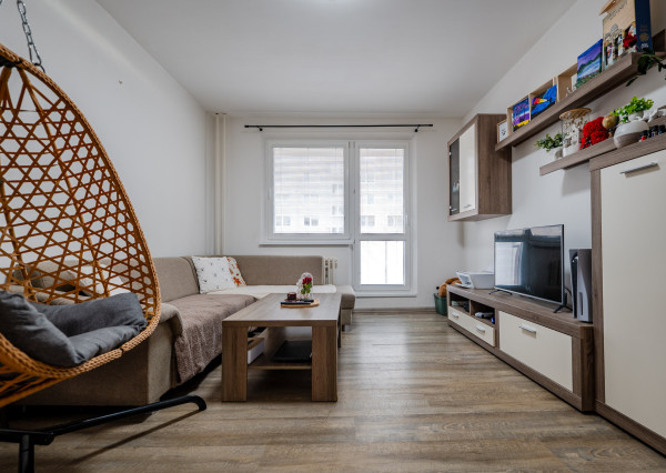 IBA U NÁS! Na predaj 2i byt po kompl.rekonš.51m2, Kežmarok