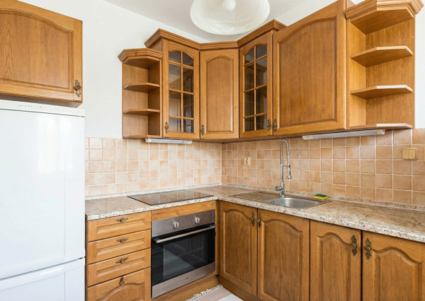 IBA U NÁS! 2,5-izbový byt, Ružinov, Komárnicka Ulica