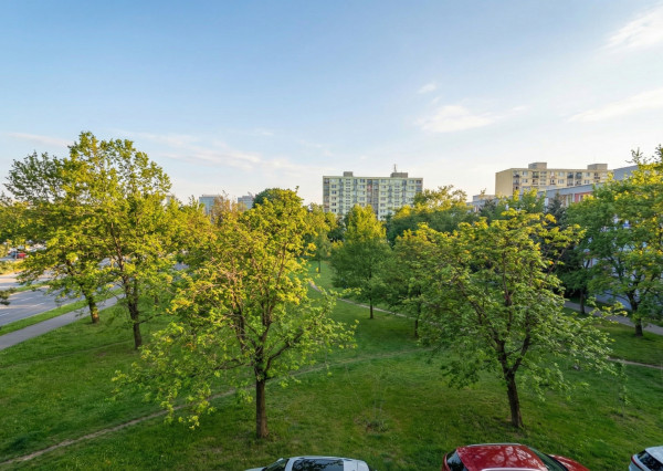 IBA U NÁS! 2,5-izbový byt, Ružinov, Komárnicka Ulica