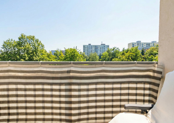 IBA U NÁS! 2,5-izbový byt, Ružinov, Komárnicka Ulica