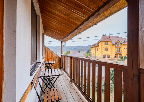 IBA U NÁS! Na predaj 7-izbový rodinný dom, 338 m2, Podhájska