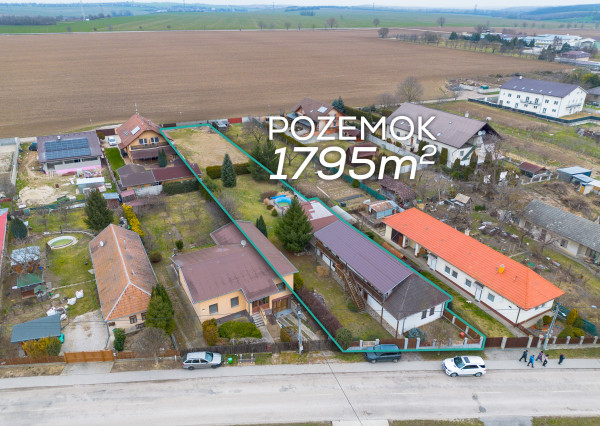 IBA U NÁS! Na predaj 7-izbový rodinný dom, 338 m2, Podhájska