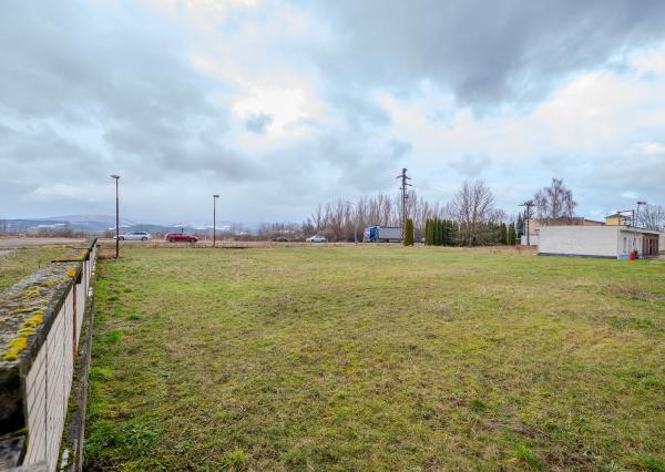 PRIPRAVUJEME Pozemok s výnimočným potenciálom,Dub. nad Váhom