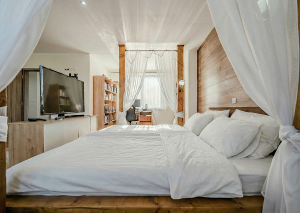 IBA U NÁS! NA PREDAJ prémiové rodinné sídlo v Kálnici 938m2