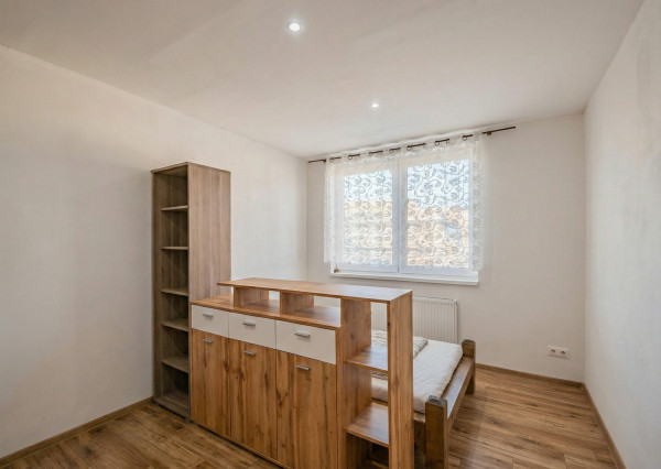 IBA U NÁS! NA PREDAJ prémiové rodinné sídlo v Kálnici 938m2