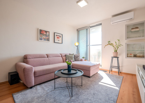 IBA U NÁS! 2i byt s balkónom a parkovaním v projekte CUBICON